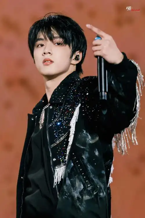 刘耀文重庆演唱会