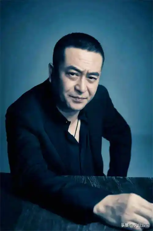 《蜗居》35集电视连续剧中宋思明的饰演男演员张嘉益美男照2_图片