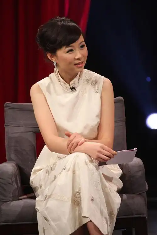 p data-id="gnwsgy8v20">东方卫视《非常记忆》是一档集新颖话题