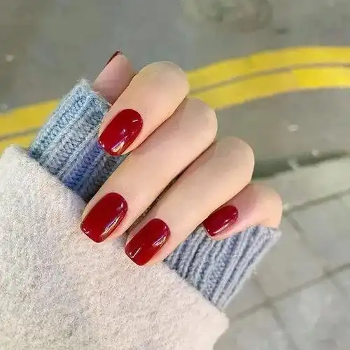 快收藏简单又高级的纯色美甲合集