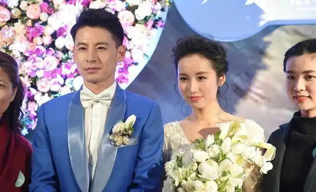 吕一晒照为老公庆生小鸟依人紧搂对方出道多年不火太可惜