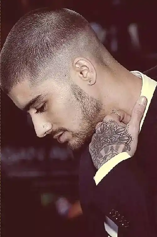 top2. 短发undercut