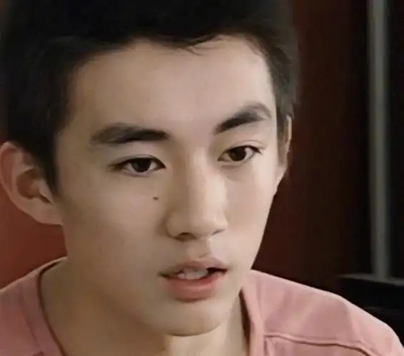 才是自己的颜值巅峰,看到刘学义变胖之后和变瘦之后的照片相对比就