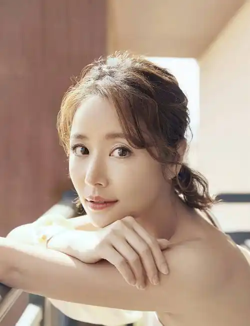 林心如颜值气质都在线,可惜贴发发型太减分,保持蓬松真的很重要_头发