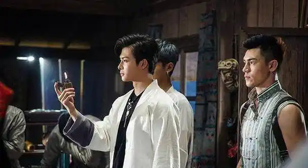 至少,我这个资深电视剧迷,就从来没去为了哪部好看的剧,写个全五分