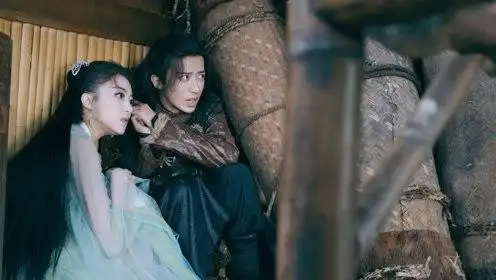 今日中午12点"恶搞番"#短剧月陨回声#在@腾讯视频独播上线,和刘丧李加