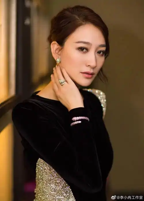 李小冉,关晓彤,许晴,这些北京的女明星漂亮迷人