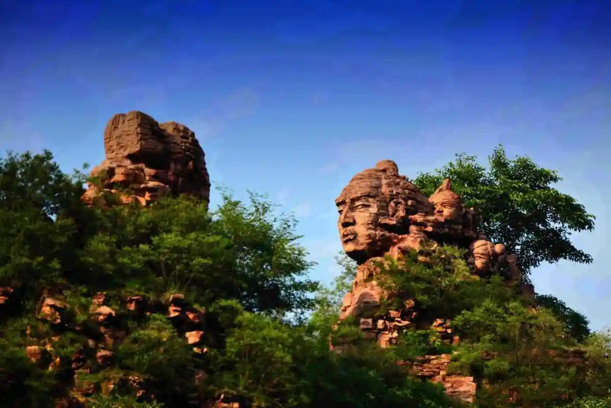 滚动新闻  央广网北京8月22日消息(记者宋雪)近日,邢台市首届旅游产业