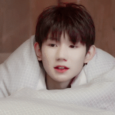 王源动图我喜欢你