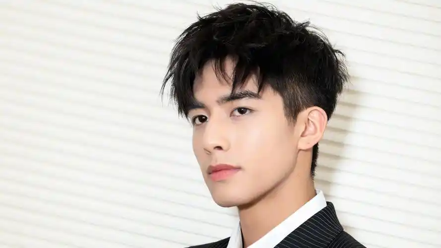 演员宋威龙帅气写真,高清图片,电脑桌面-壁纸族