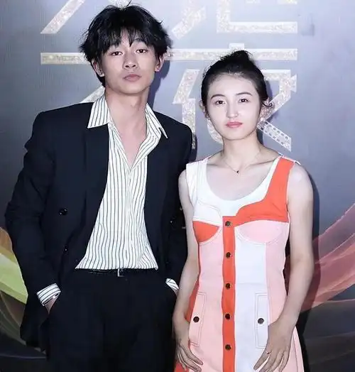 6位童星现状对比张一山陷入困境吴磊成顶流他彻底消失