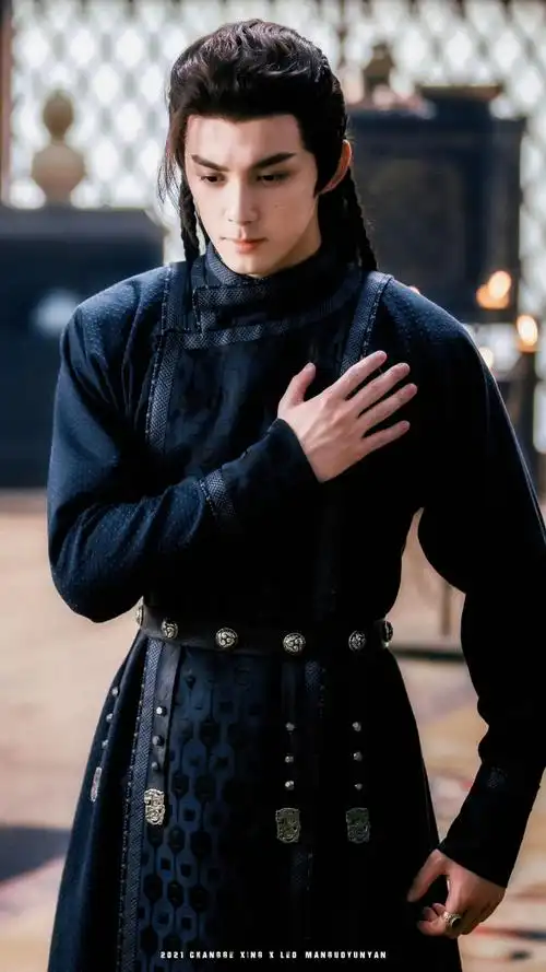 阿诗勒隼行礼有多迷人你知道么?    #吴磊#/#吴磊长歌行