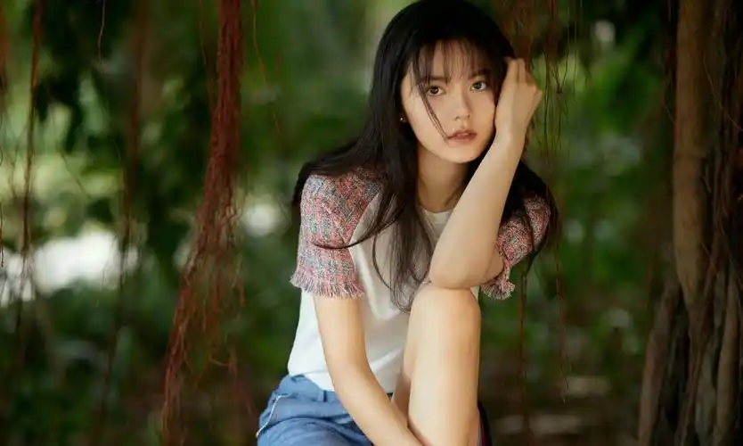 存一波赵今麦美图,不定时更新.头像壁纸,微信公众号"必应头像"!