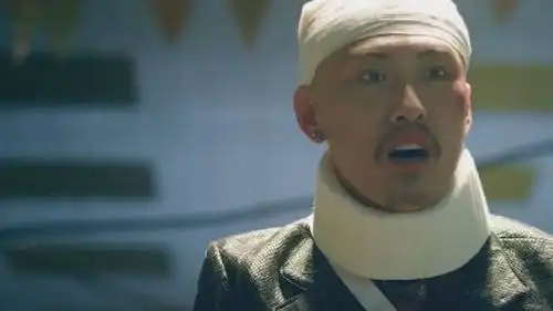 他是一个博士却演了一辈子傻子