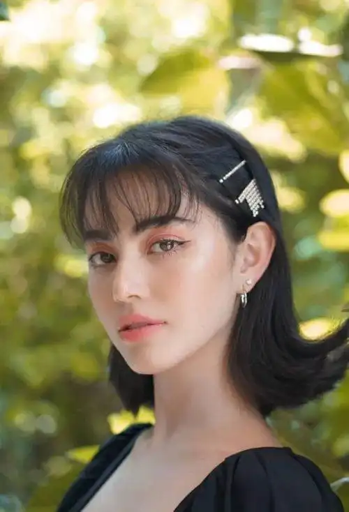 俏皮外翻复古卷头发大全,卷发图片,发型图片