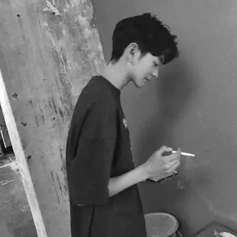 男生头像帅气冷酷霸气真人黑白时尚男生生活太过潦草