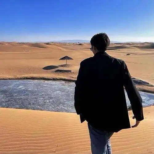 高质量背影男生头像