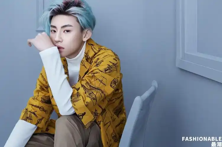 小鬼王琳凯时尚酷帅写真图片49