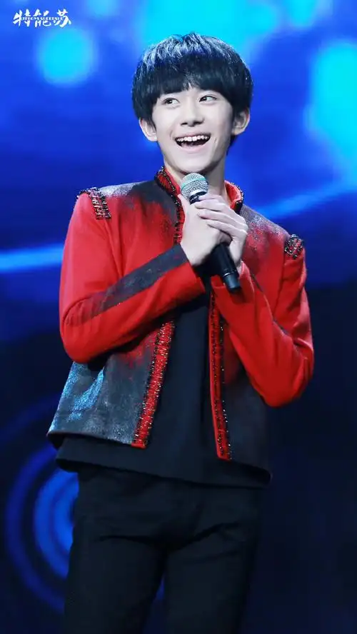 一心一意,易烊千玺##易烊千玺回忆录#2015 / 0815 / 150815 两周觋