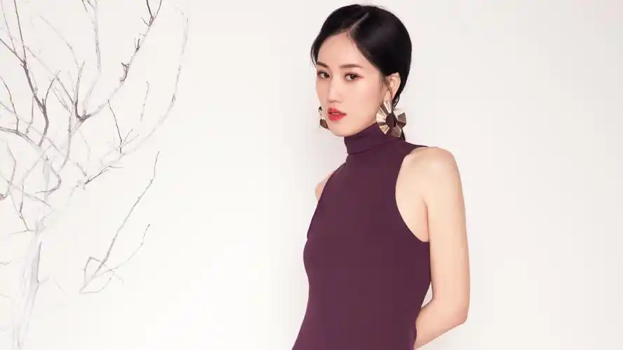 2021-07-19浏览:(370)标签:格式:jpg关注公众号:一抹绿叶热门壁纸标签