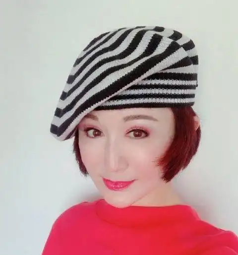 小龙女潘迎紫近照曝光驻颜有术被赞逆生长