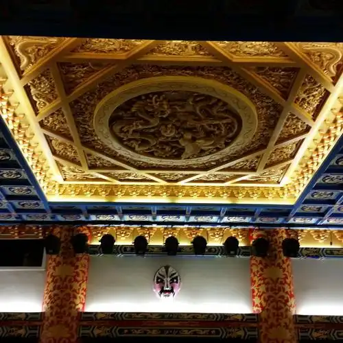 重檐古建筑头像