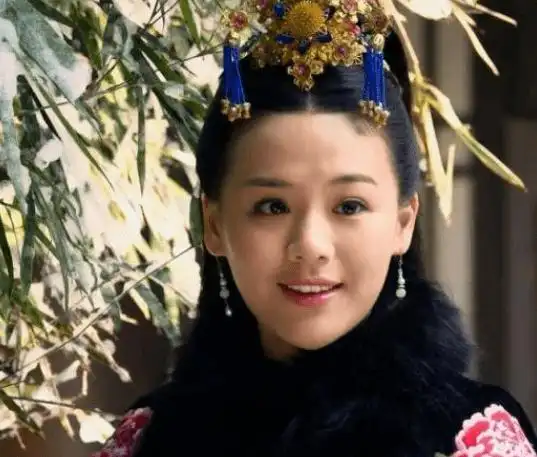 可是《芈月传》的导演郑晓龙明确说过,马思纯在里面演的第一美女角色