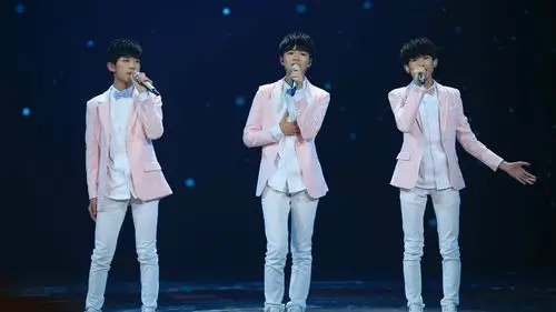29m上传时间:2020-06-16壁纸标签:内地明星tfboys明星风尚壁纸封面图