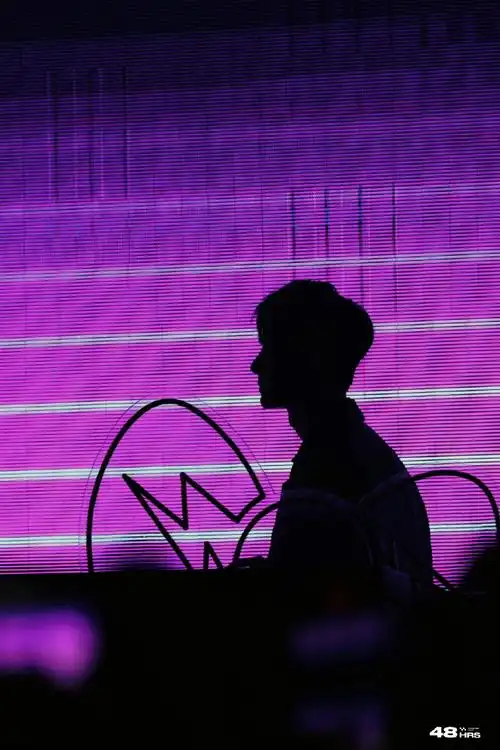 由真维斯剪影图想到"王一博剪影照"合集  p18严格说来不算剪影,但我真