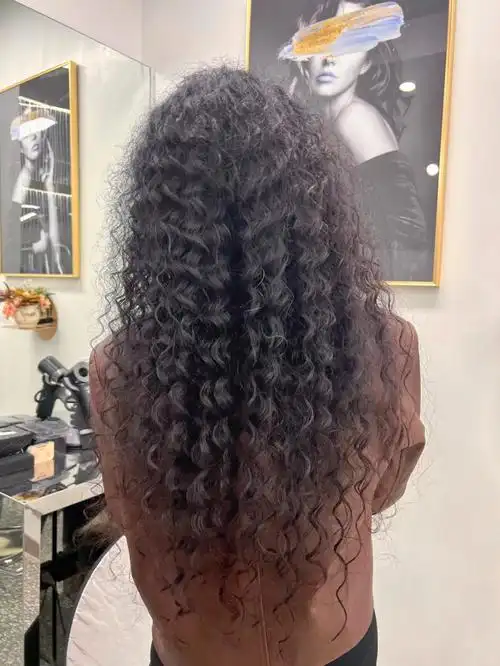 复古卷发最近超流行复古卷发