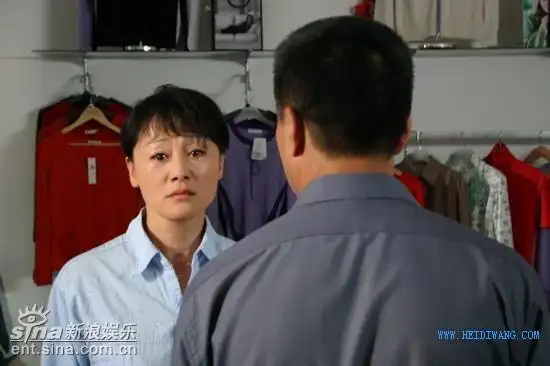 p>王姬,1962年7月20日出生于北京,祖籍陕西西安,毕业于北京人民艺术