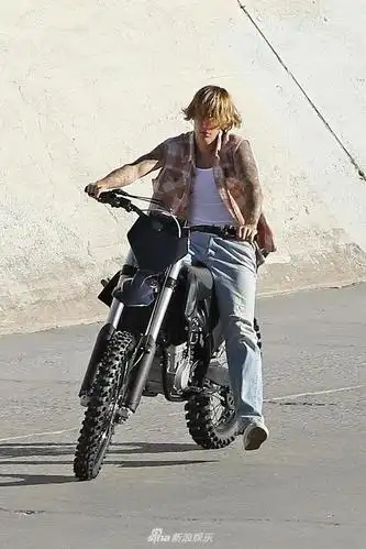 新浪娱乐讯 当地时间2021年1月15日,美国加州,贾斯汀·比伯(justin