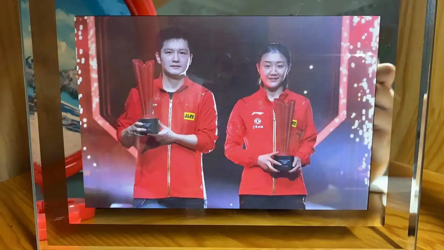 眼里都是你,顶峰相见.#乒乓球#樊振东 #陈梦 #胖梦 - 抖音