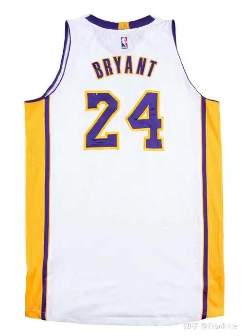 12件科比球衣领衔科比专题拍卖于曼巴谢幕四周年之际开启