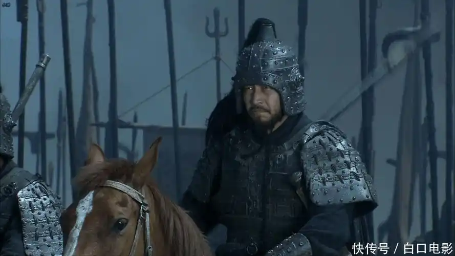 《三国演义》里描写,颜良横刀立马于曹营前,曹军两员将领宋宪和魏续