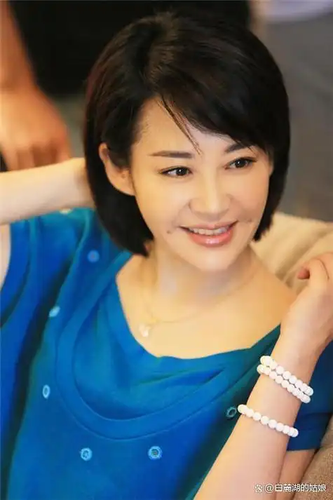 许晴爱过的3个男人,最刻骨铭心的是他,北大博士,14岁上大学