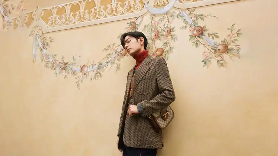 肖战有哪些好看的高清无水印图片(可以当壁纸的那种)? - 知乎