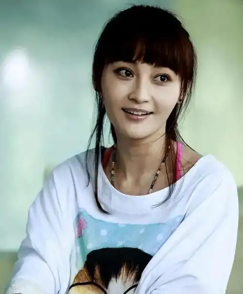 姚笛要复出?42岁姚笛近期频频现身,带儿子出门游玩惊呆众人