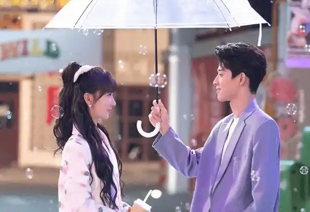 孔雪儿吴宇恒《香蕉先生不睡觉》开播!