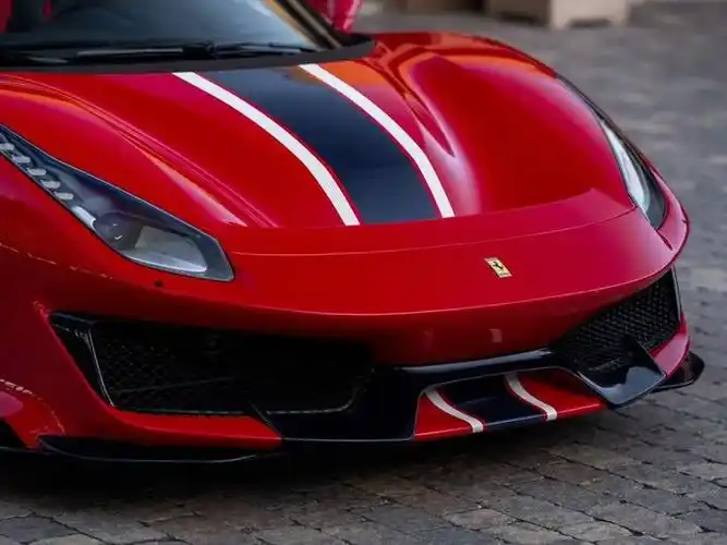 法拉利 488 pista 是如何做到内外兼修的? - 知乎