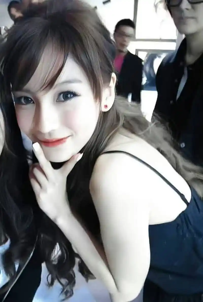 angelababy早期当模特的时候真是太甜美了