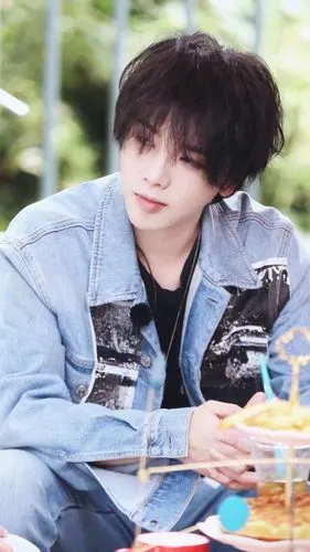 华晨宇(我们一直都在)-神仙颜值库-话本小说网