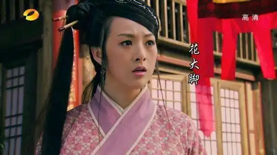 在《倾世皇妃》中,霍建华饰演的刘连城还有一位妹妹刘连思,也就是连思