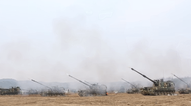 火炮军事gif动图_动态图_表情包下载_soogif