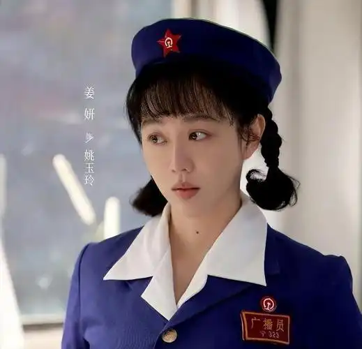 当33岁金晨遇上大4岁的她,我终于悟了,原来红不红都是