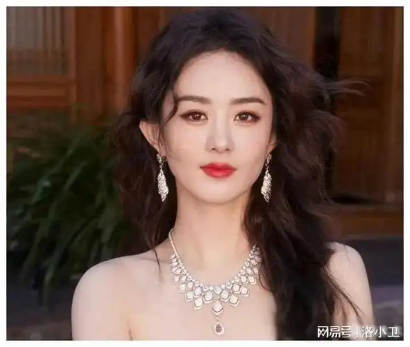 赵丽颖再陷文盲风波错别字频发采访支吾难掩尴尬