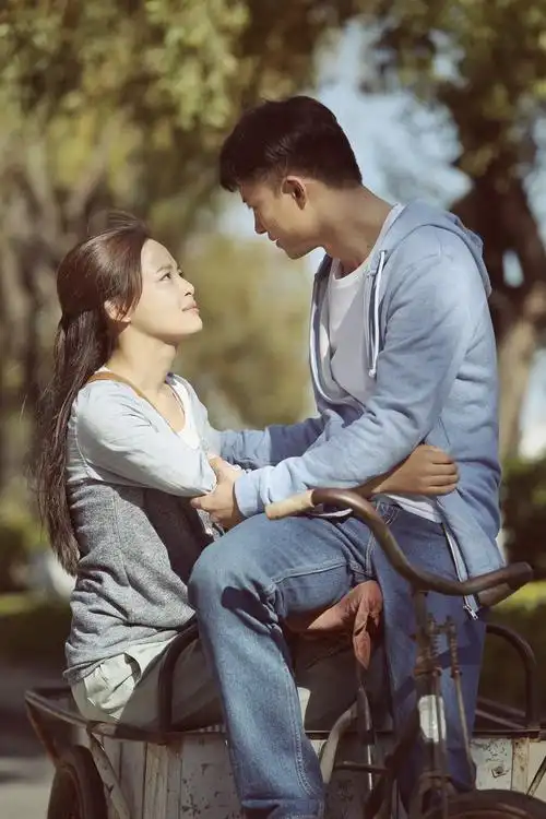 拥抱星星的月亮