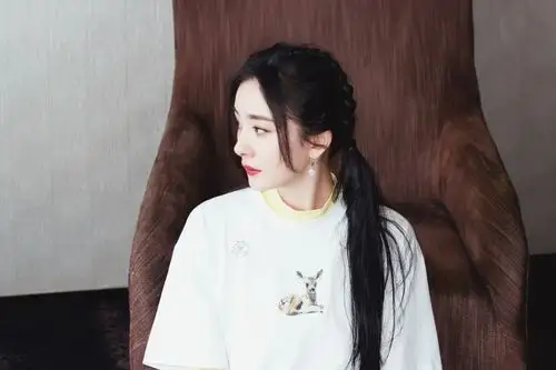 【杨幂】【美图】密逃幂甜甜来了!