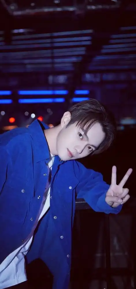 许凯|手机壁纸_腾讯新闻