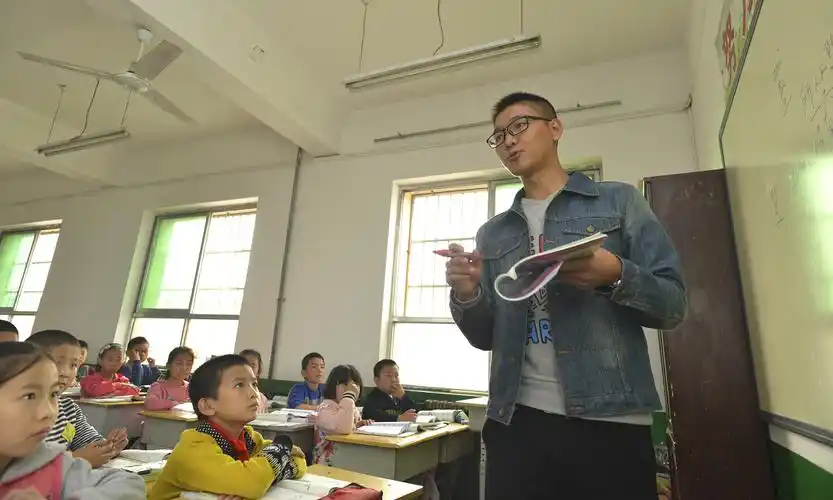 陕西省富平县莲湖小学采访照片 行向辉摄